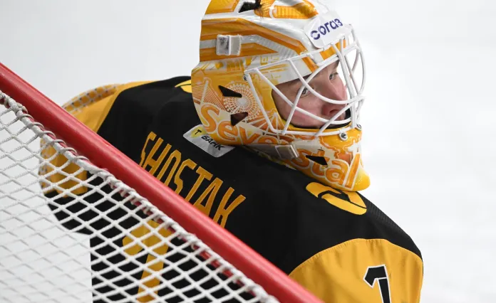 Вратарь сборной Беларуси и «Северстали» вновь получил травму