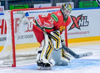 Вратарь сборной Беларуси Шостак может пропустить Кубок Первого канала. Его ждет обследование