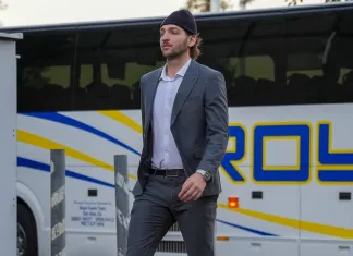 «Теперь у меня есть для кого играть»: Никита Толопило — о рождении дочери, моменте с Капризовым и победе над «Миннесотой»