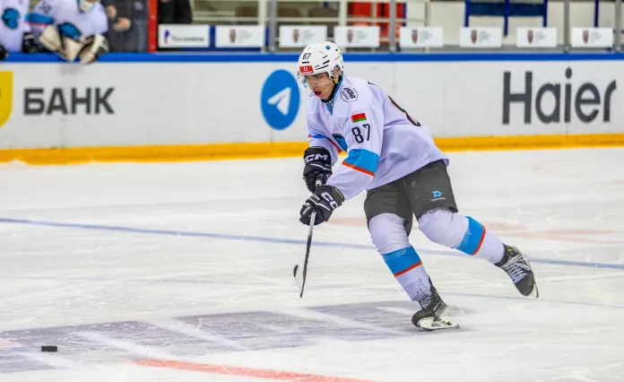 «Динамо-Шинник» в гостях сыграет со «Стальными лисами». Трансляция