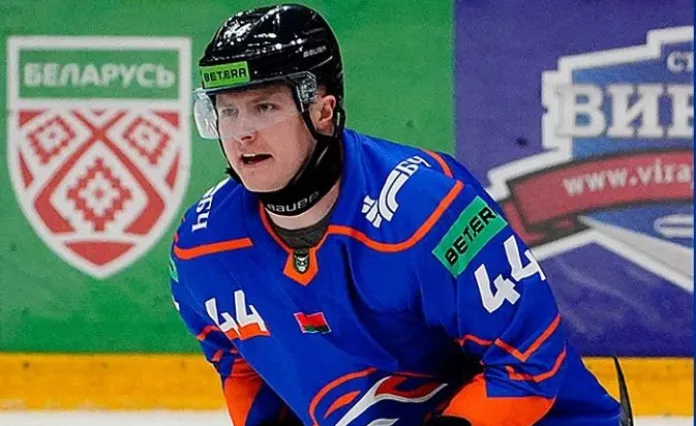 «Локомотив» расстался с защитником-гренадёром