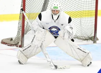 Евгений Прохоров — о своем шлеме, любимом вратаре и первых шагах в хоккее