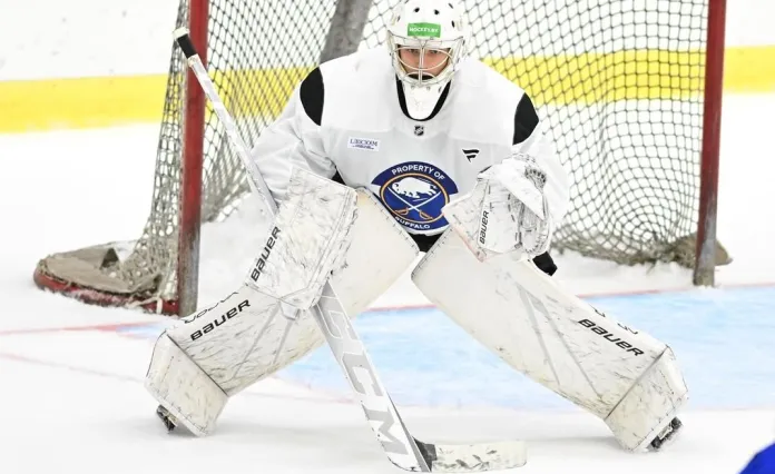 Евгений Прохоров — о своем шлеме, любимом вратаре и первых шагах в хоккее