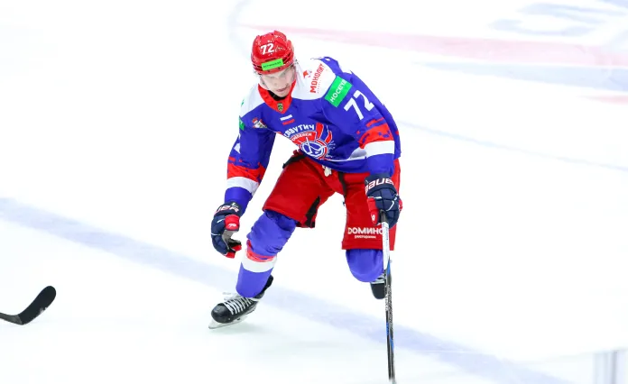 23-летний российский нападающий пополнил состав «Локомотива»