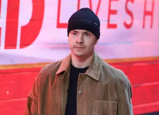 Егор Шарангович повторил достижение Владимира Цыплакова по голевым передачам в НХЛ