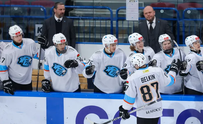 «Динамо-Шинник» дважды вел в счете, но все равно не справился с «Авто»