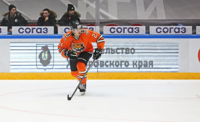 «Амур» назначил Дмитрия Лугина ассистентом Александра Андриевского