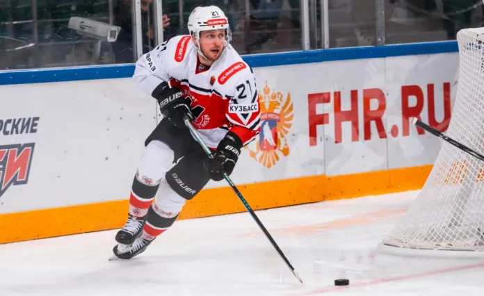 ВХЛ. Ассистентские баллы Владислава Кодолы и Александра Суворова – статистика белорусов 15 декабря