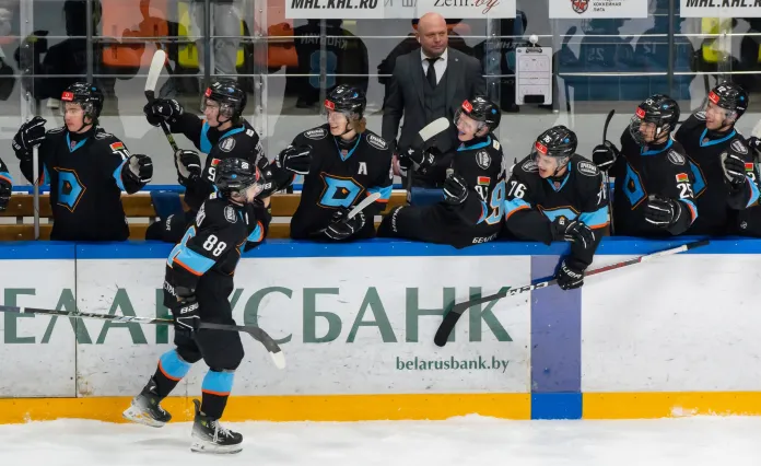 Победа «Динамо-Шинника» и яркая игра Ильи Кулакова, «Юность» обыграла конкурента, Вячеслав Козлов возглавил «Динамо» - все за вчера