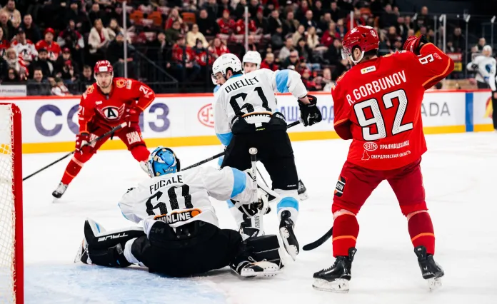 Голы Мороза и Усова не спасли минское «Динамо» от поражения в матче с «Автомобилистом»