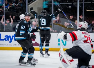 НХЛ. Три шайбы Кифера Шервуда, дебютный гол Даниила Бута – результаты 20 декабря