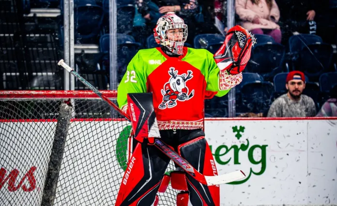 OHL. Владислав Ермоленко отразил 30 бросков и помог «Ниагаре» победить «Сарнию»