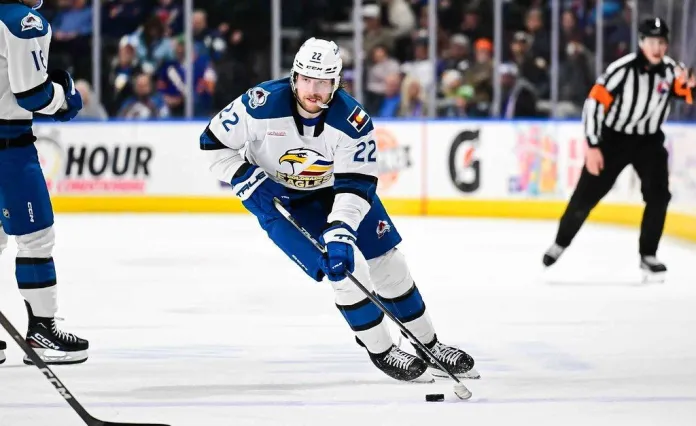 Белорусский защитник Соловьёв возвращается в основной состав «Колорадо Эвеланш»