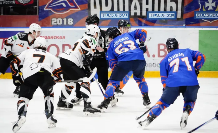 «Шахтёр» по буллитам одолел оршанский «Локомотив»