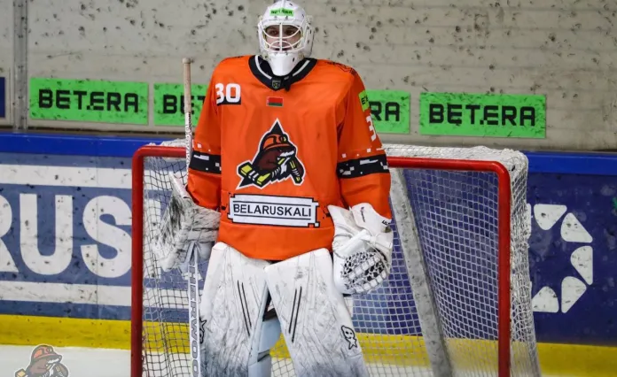 Российский вратарь Никита Ченцов покинул «Шахтёр»