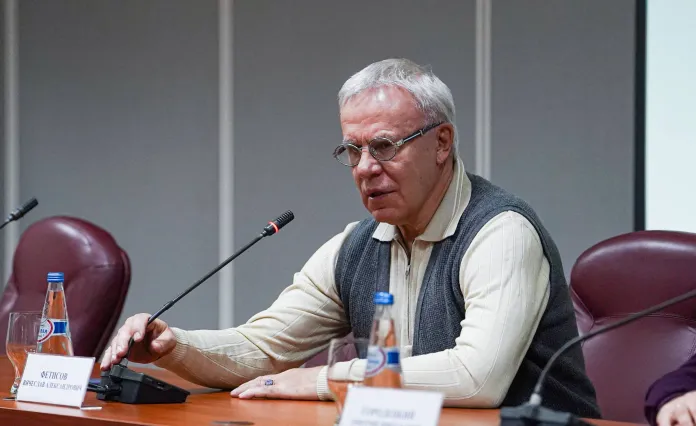 Вячеслав Фетисов отреагировал на падение Александра Лукашенко после столкновения на хоккее