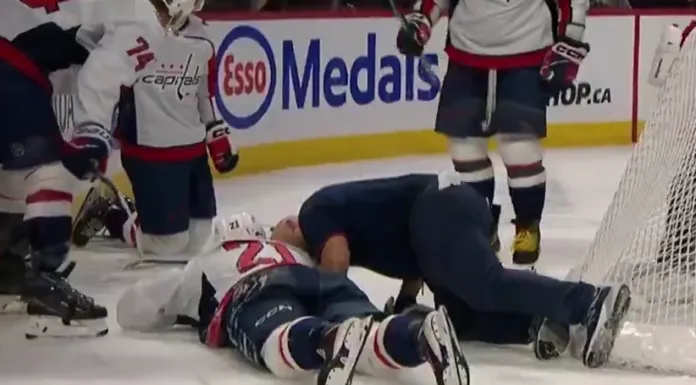 Видео. Алексей Протас жёстко влетел в борт и получил травму в игре с «Оттавой»