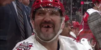 Фото: Александру Овечкину выбили еще один зуб в матче против «Чикаго» Левшунова