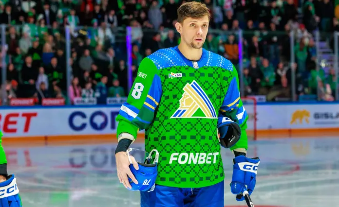 «Салават Юлаев» подписал полноценный контракт с Владимиром Бутузовым