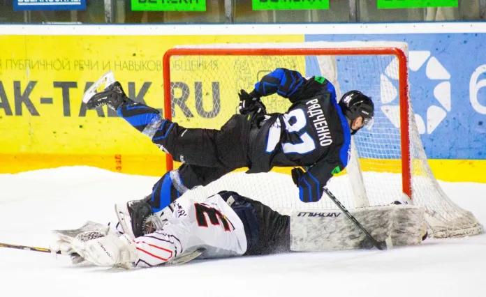 Шайба Даниила Федорова за 33 секунды до конца третьего периода принесла «Химику» победу над «Гомелем»