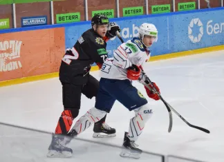 Хет-трик Логунова не помог «Авиатору» одолеть «Металлург»