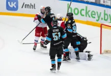 «Динамо-Шинник» вновь проиграл «Локо» на домашнем льду