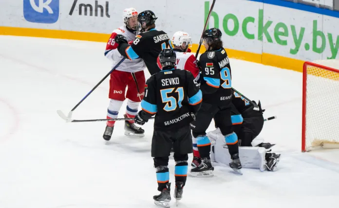 «Динамо-Шинник» вновь проиграл «Локо» на домашнем льду