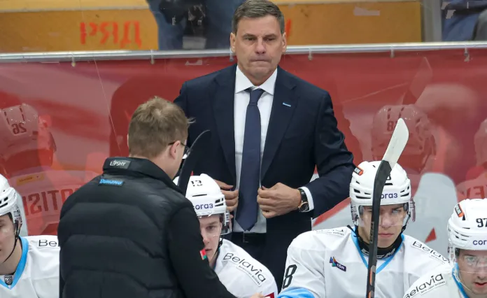 Видео: Квартальнов эмоционально высказался об арбитрах уже после пресс-конференции