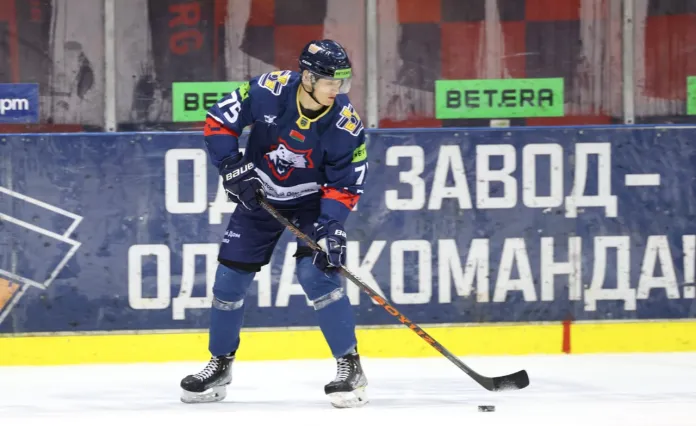 Молодой защитник Бобрик дебютировал в Betera-Экстралиге за «Металлург» 