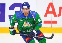 Кузнецов сделал ассист в первой игре за «Салават Юлаев» и помог обыграть «Автомобилист»