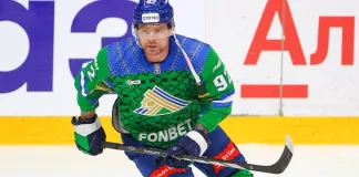 Кузнецов сделал ассист в первой игре за «Салават Юлаев» и помог обыграть «Автомобилист»