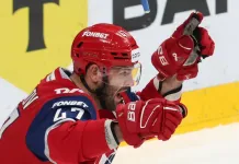 Александр Радулов продлил контракт с «Локомотивом»