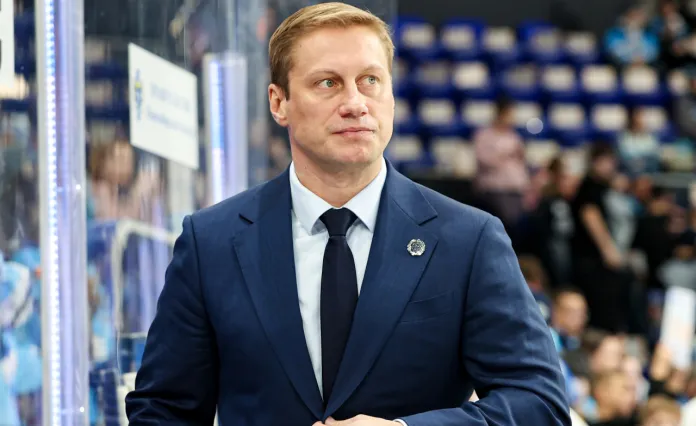 Источник: Ярослав Люзенков сохранит пост главного тренера «Сибири» до конца сезона