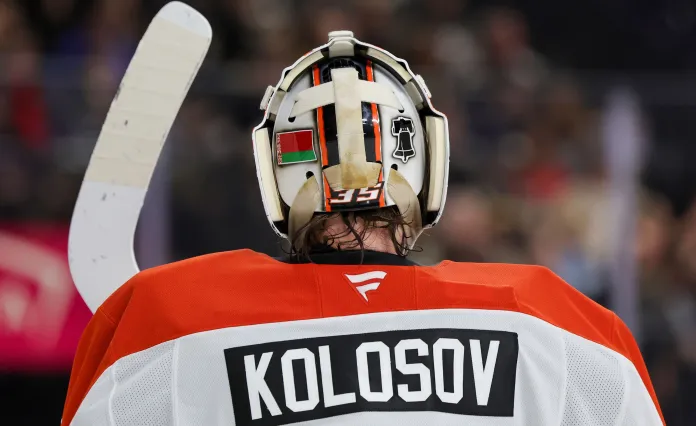 «Может, пришло время Колосова». Журналист поддержал идею вызова белорусского вратаря после разгрома «Филадельфии»