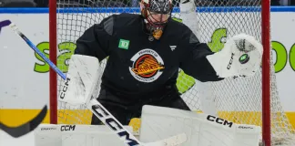 Травма Демко определила минимальный срок пребывания Никиты Толопило в «Ванкувере»