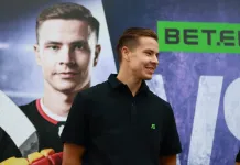 Егор Шарангович превзошёл достижение Владимира Цыплакова по голевым передачам в НХЛ