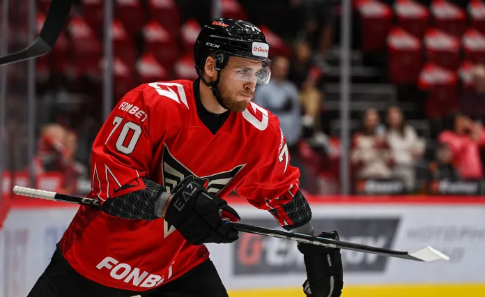 Матчи КХЛ на 15 января. «Северсталь» — «Динамо-Минск», «Авангард» — ЦСКА, «Амур» — «Ак Барс» и другие встречи