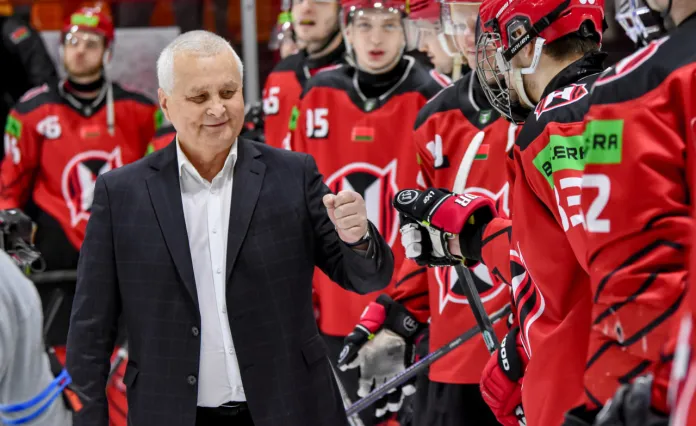 «Неман» разгромил «Химик» в юбилей начальника клуба Анатолия Варивончика