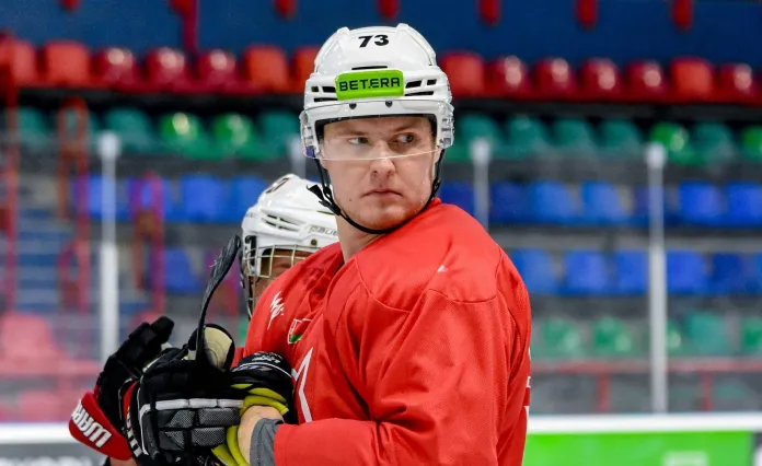 «Авиатор» подписал контракт с защитником-гренадёром