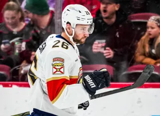 Латвийские хоккеисты впервые в истории НХЛ разделили гол