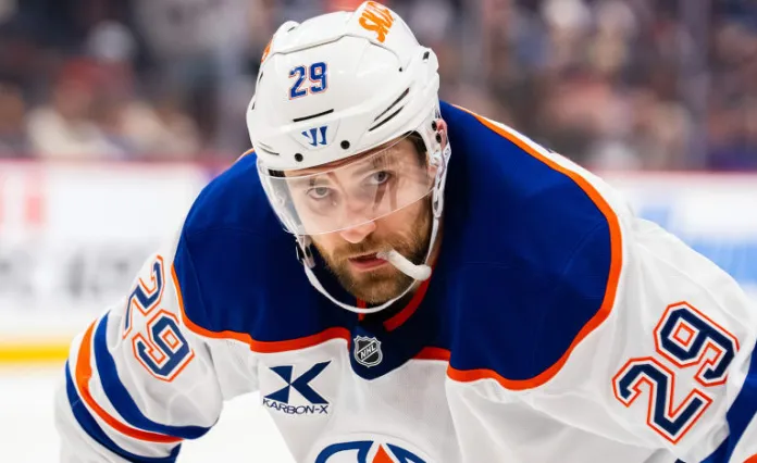 Звездный форвард Леон Драйзайтль временно покинул «Эдмонтон» по семейным причинам