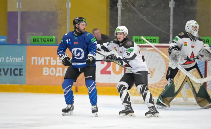 «Динамо-Молодечно» обыграло «Авиатор» благодаря дебютной шайбе Матвея Шевцова в Betera-Экстралиге