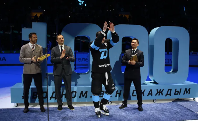 «Никаких идей». Владимир Плющев раскритиковал церемонию празднования 1000 очков Вадима Шипачёва в Минске