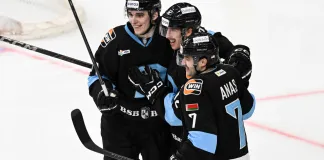 «На мой взгляд, у нас одинаковое отношение к хоккею». Алекс Лимож — о секрете результативности первой тройки минского «Динамо»