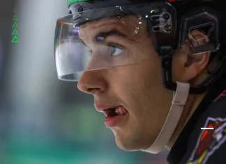 Белорусский хоккеист завершил игровую карьеру в 19 лет