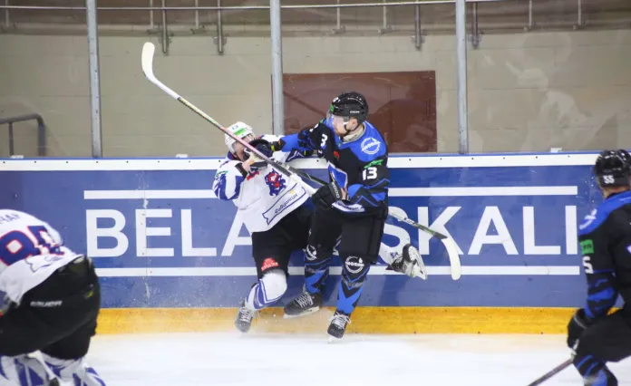 Два балла 42-летнего Александра Жидких позволили «Химику» прервать трехматчевую серию поражений