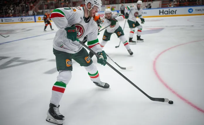 «Ак Барс» внёс белорусского защитника Фальковского в список травмированных