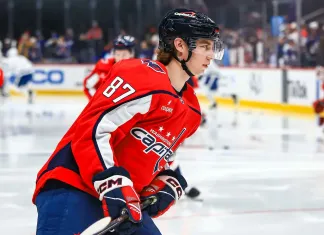 «Вашингтон» продлил контракт с российским форвардом на два года