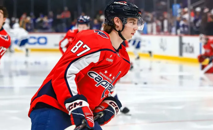 «Вашингтон» продлил контракт с российским форвардом на два года