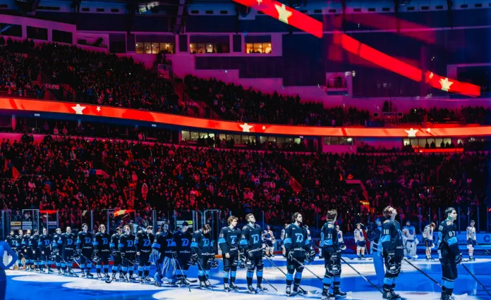 Разгромная победа минского «Динамо», два новичка «зубров», рекорды Энаса и Пинчука, новая арена для «Витебска», дебют Карабаня и гол Чезганова, Толопило вызвали в НХЛ — все за вчера